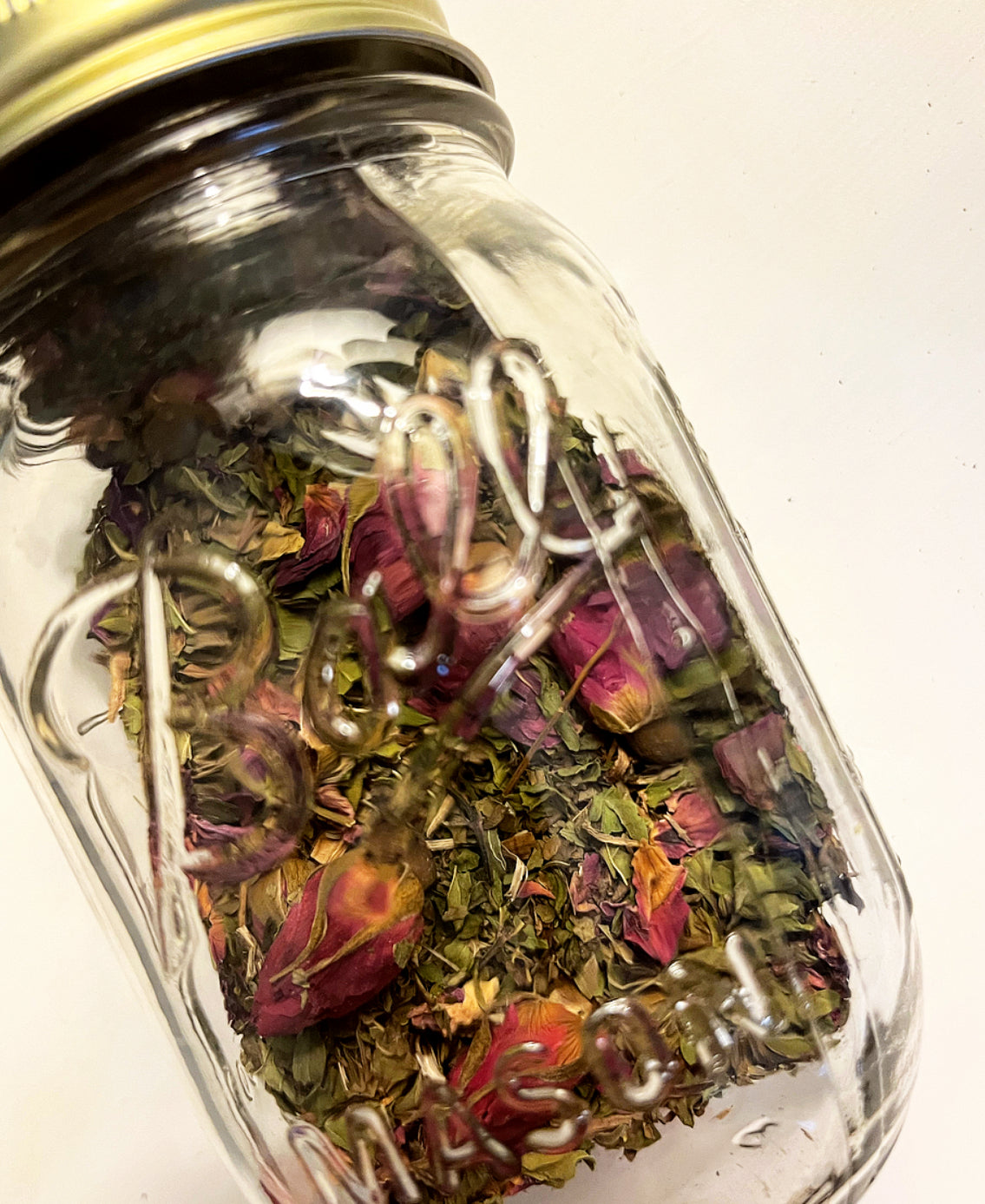 Goddess: Hormone tea blend